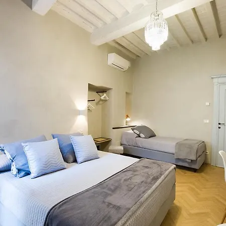 Il Piccolo Cavour Charming House أريتسو