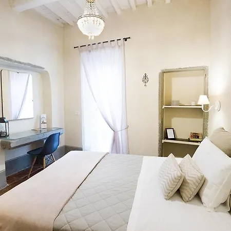 Il Piccolo Cavour Charming House أريتسو