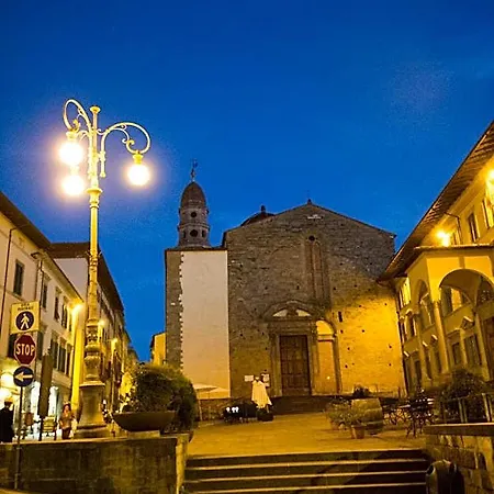 فندق مبيت وإفطار Il Piccolo Cavour Charming House أريتسو