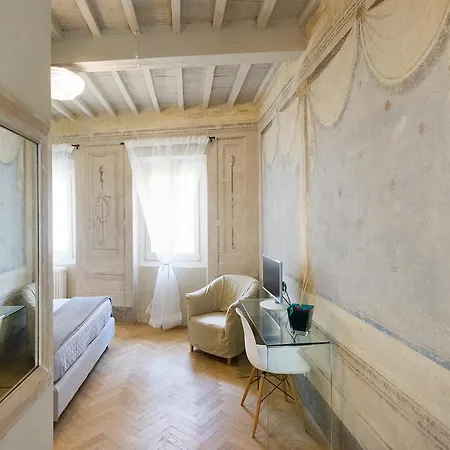 Il Piccolo Cavour Charming House Bed & Breakfast