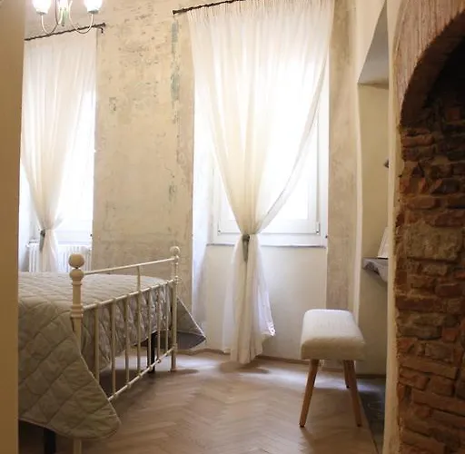 Oda ve Kahvaltı Il Piccolo Cavour Charming House Arezzo