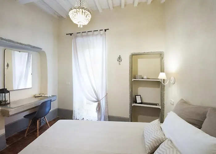 Oda ve Kahvaltı Il Piccolo Cavour Charming House Arezzo